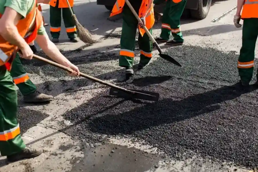 How Regular Asphalt Maintenance Extends Pavement Lifespan Woodstock, GA How Regular Asphalt Maintenance Extends Pavement Lifespan Woodstock, GA